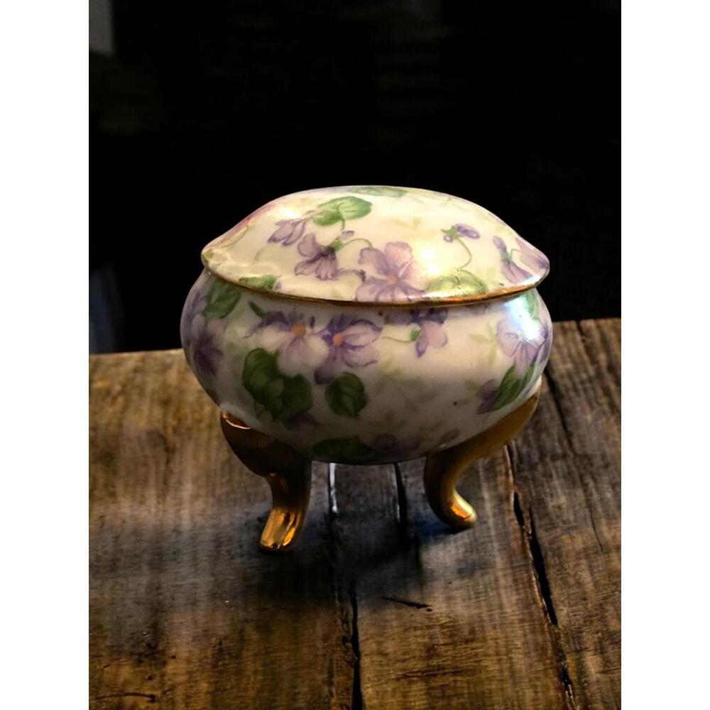 Vintage Floral Porcelain Trinket/Ring Box Japan Violets? Gold Color Accent